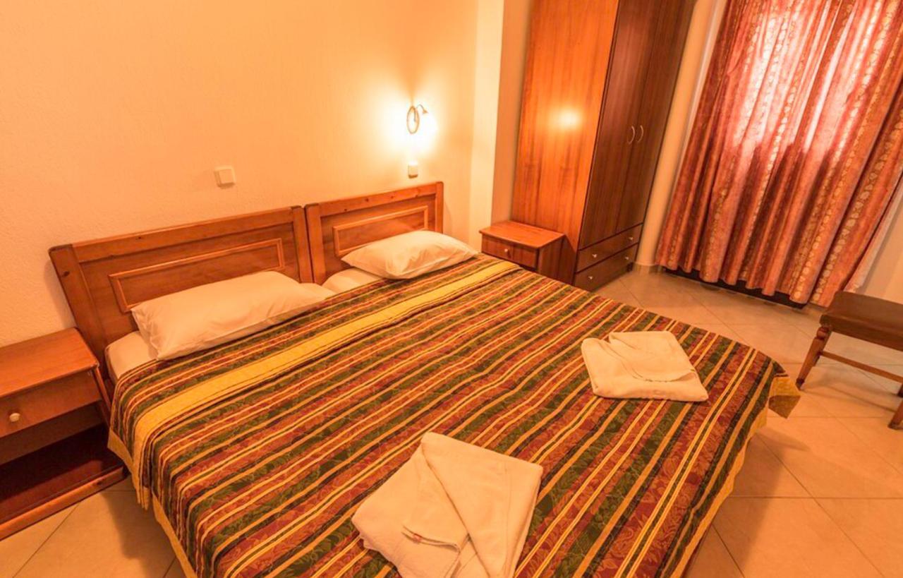 Delfini Hotel Skala Potamia  Extérieur photo